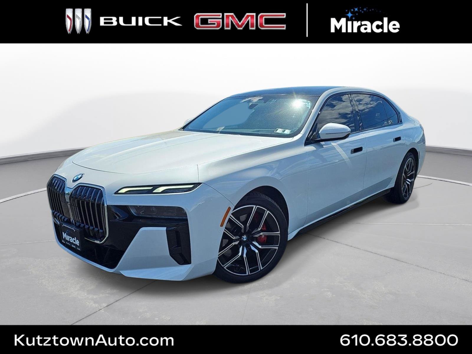 Used 2024 BMW 760i xDrive AWD/4WD image 1