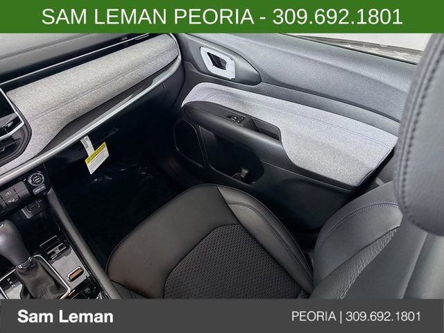 New 2026 Jeep Compass Latitude image 22