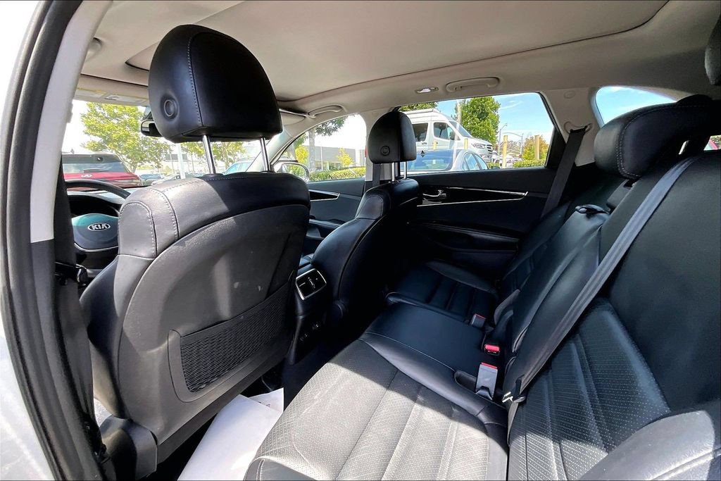 Used 2020 Kia Sorento EX FWD image 16