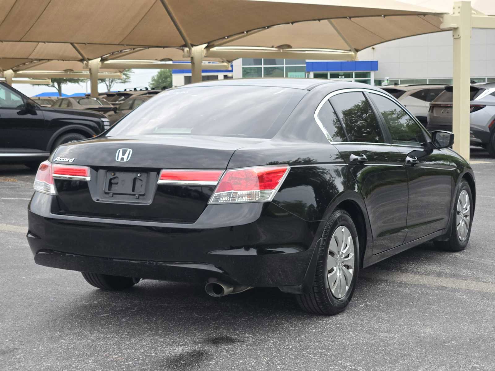 Used 2012 Honda Accord LX image 7