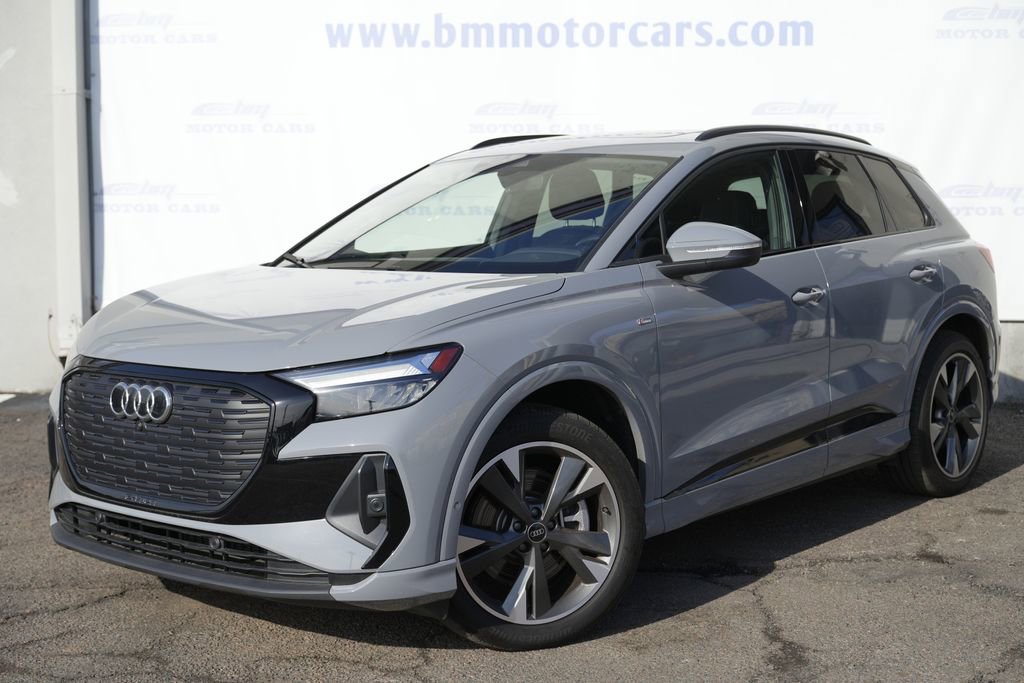Used 2024 Audi Q4 e-tron Premium Plus w/ Premium Plus image 2