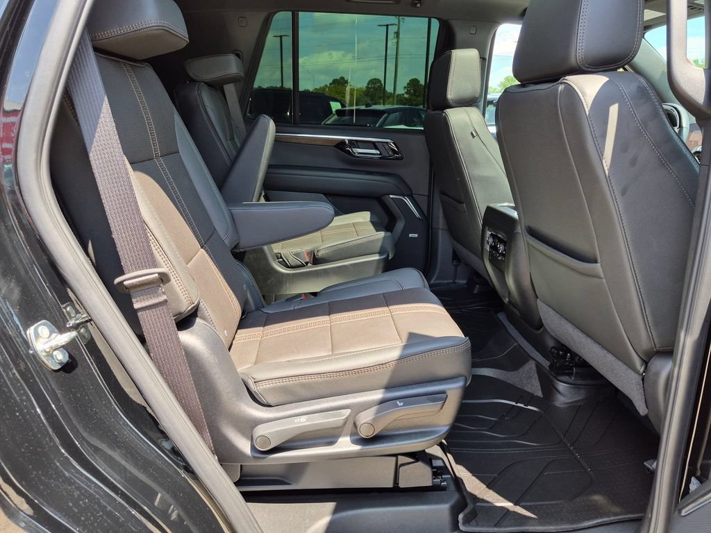 Used 2026 Chevrolet Tahoe High Country AWD/4WD image 25