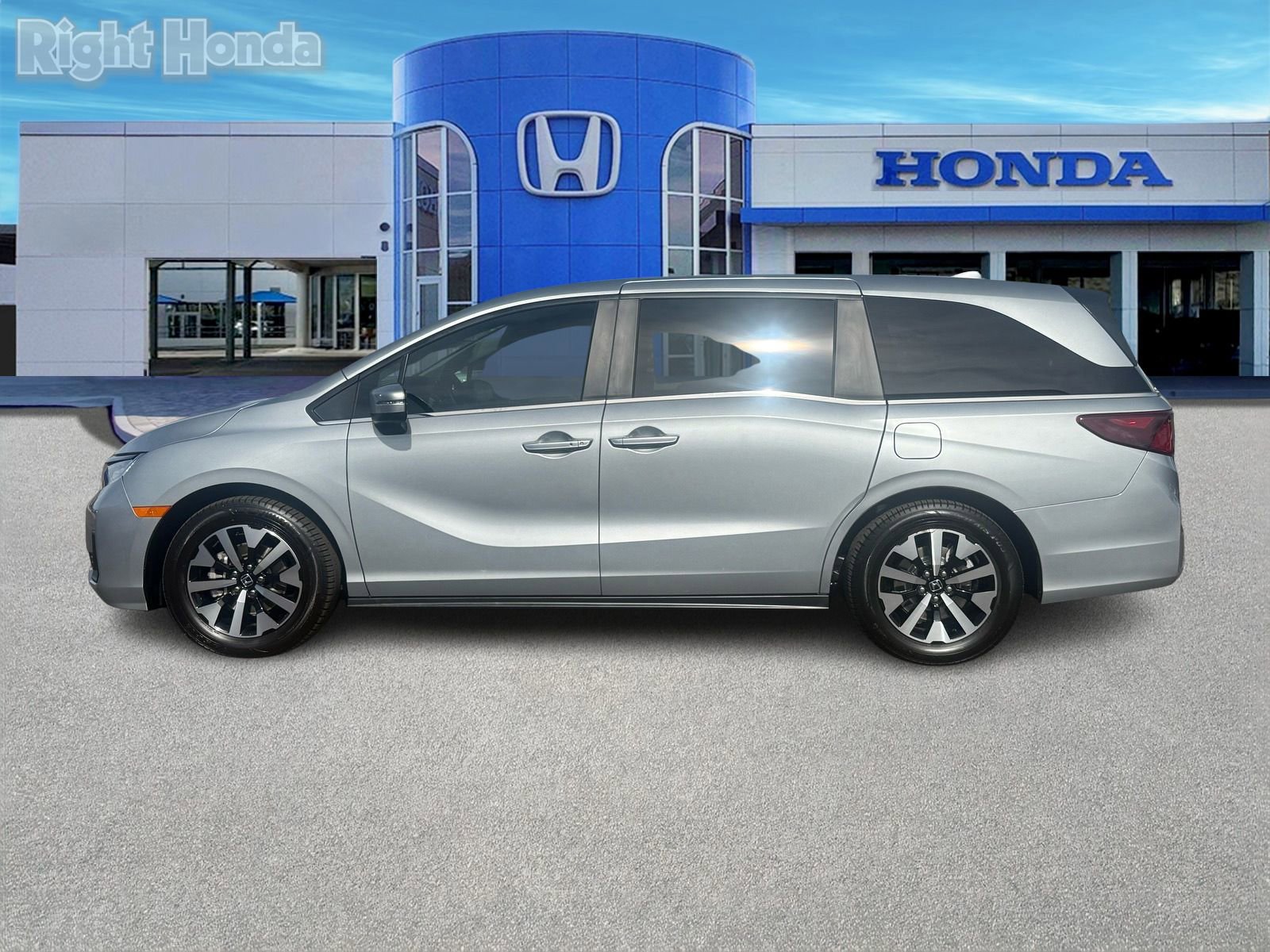 Certified 2025 Honda Odyssey EX-L image 4