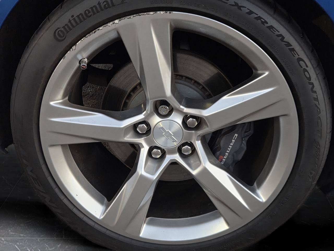 Used 2018 Chevrolet Camaro SS RWD image 38