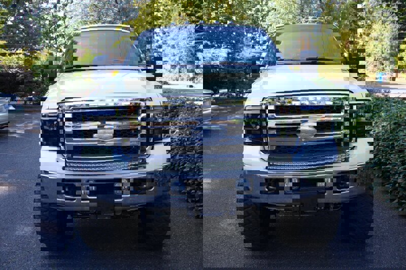 Used 2002 Ford F350 XLT image 9