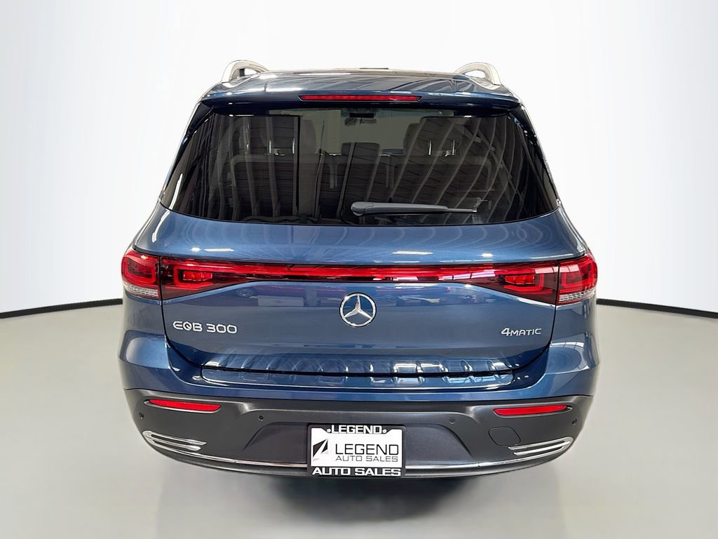 Used 2023 Mercedes-Benz EQB 300 4MATIC image 8