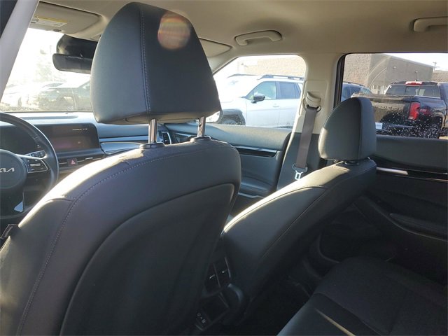 Certified 2025 Kia Seltos S image 9