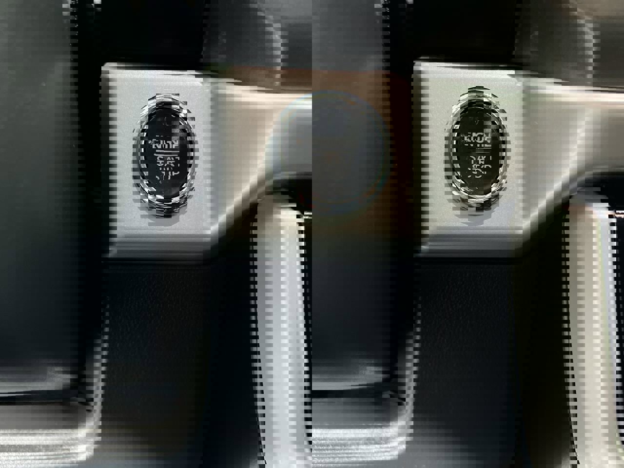 Used 2024 Ford Expedition Max XLT image 21