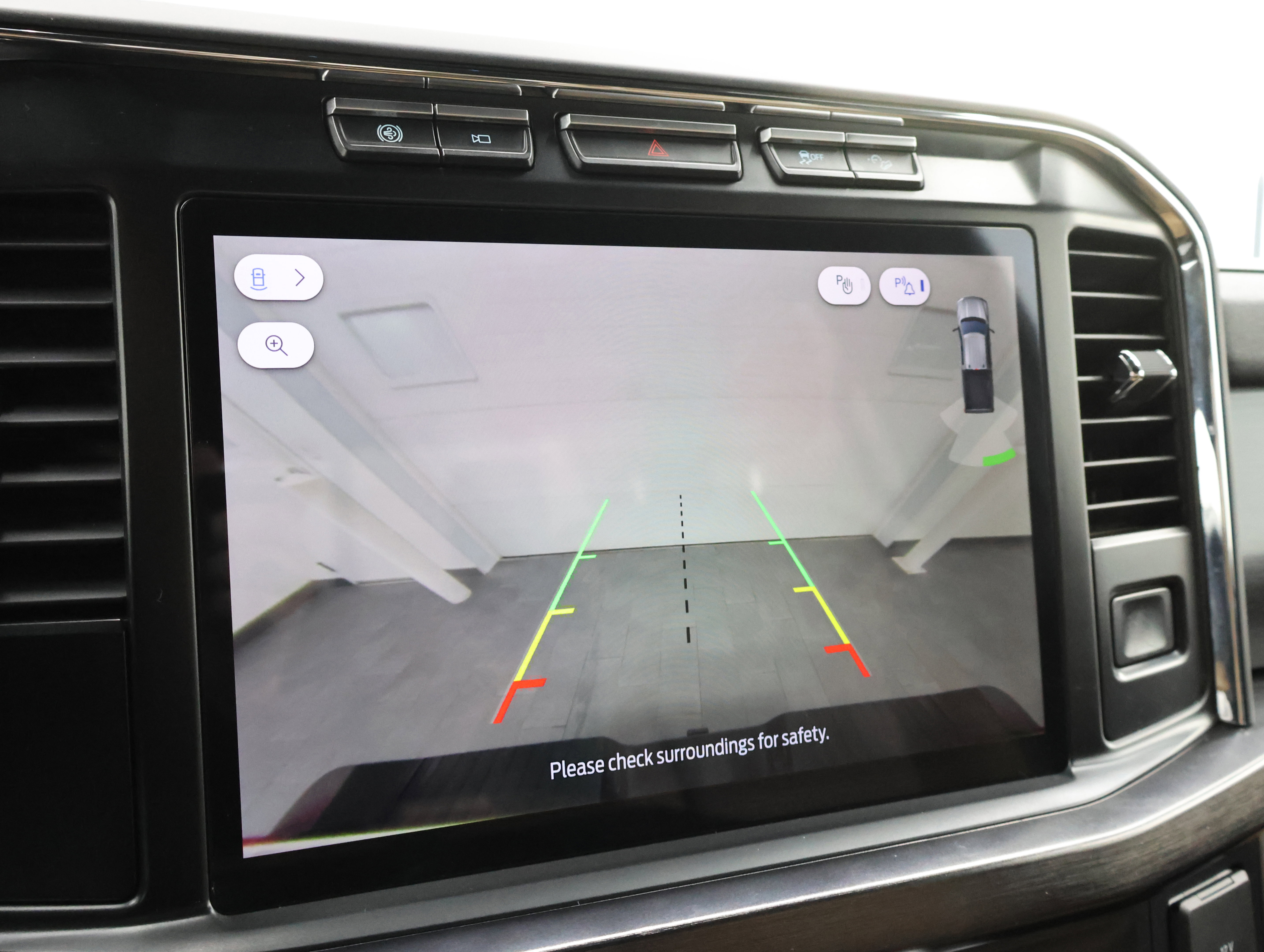 Used 2023 Ford F350 Lariat w/ FX4 Off-Road Package image 17