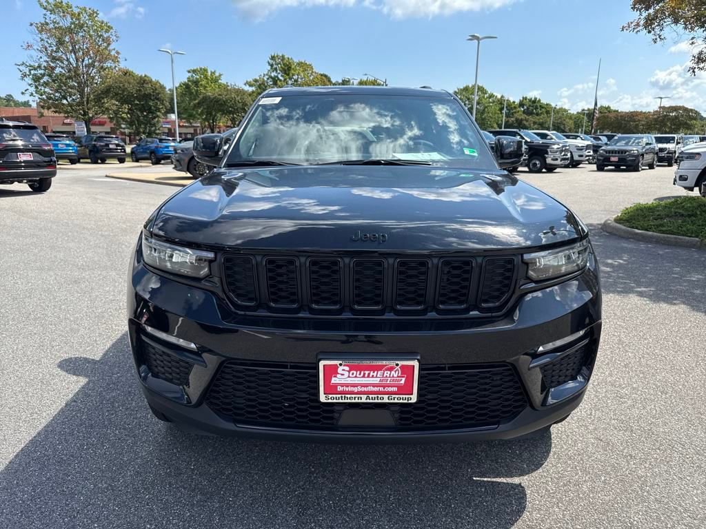 New 2025 Jeep Grand Cherokee Limited w/ Black Appearance Package image 9