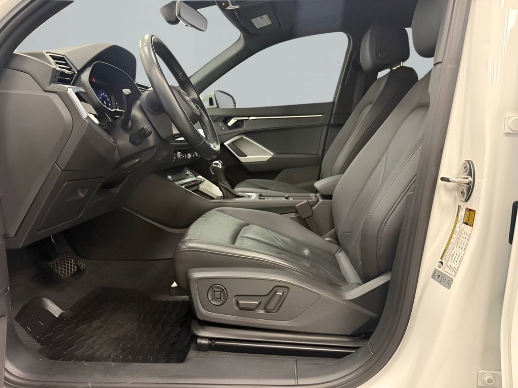 Used 2020 Audi Q3 2.0T Premium w/ Convenience Package image 12