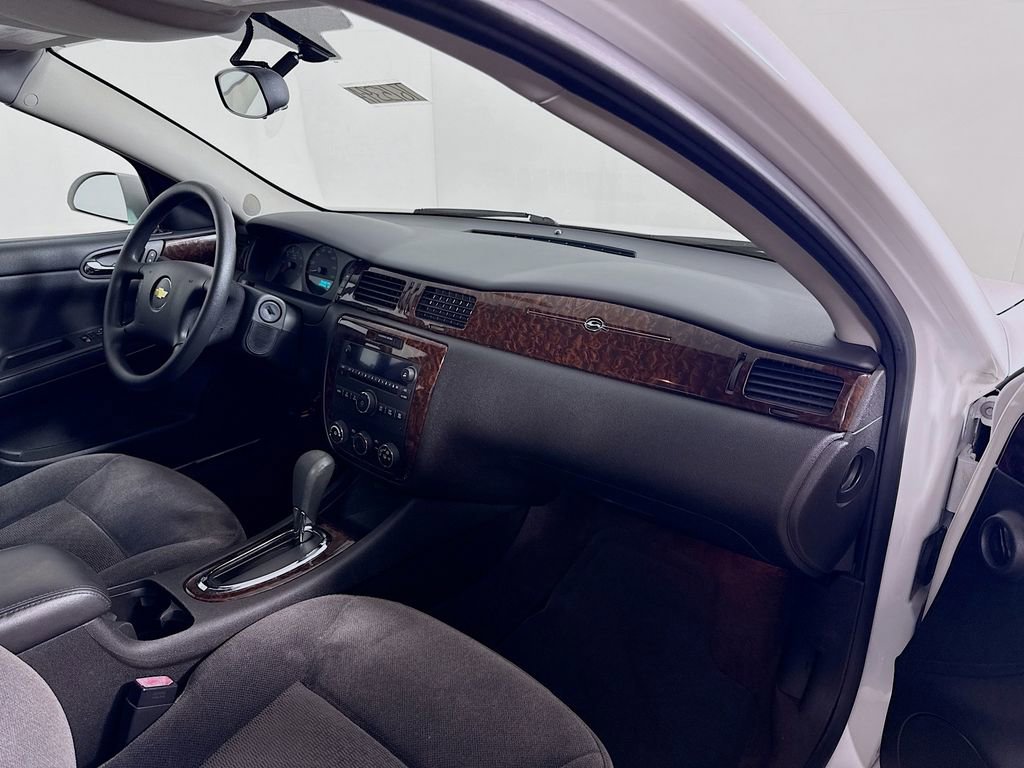Used 2014 Chevrolet Impala Limited LS FWD image 25