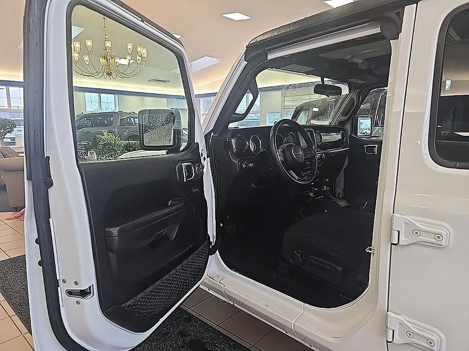 Used 2022 Jeep Wrangler Unlimited Sport image 10