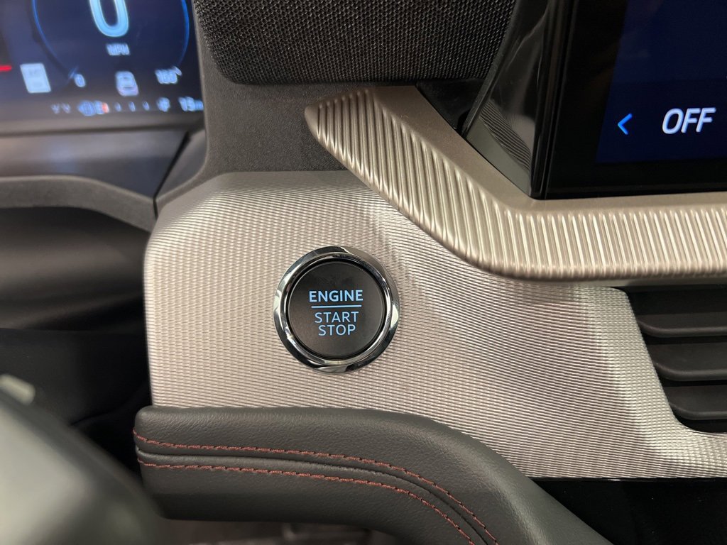 New 2025 Ford Explorer Active w/ Active Comfort Package image 17