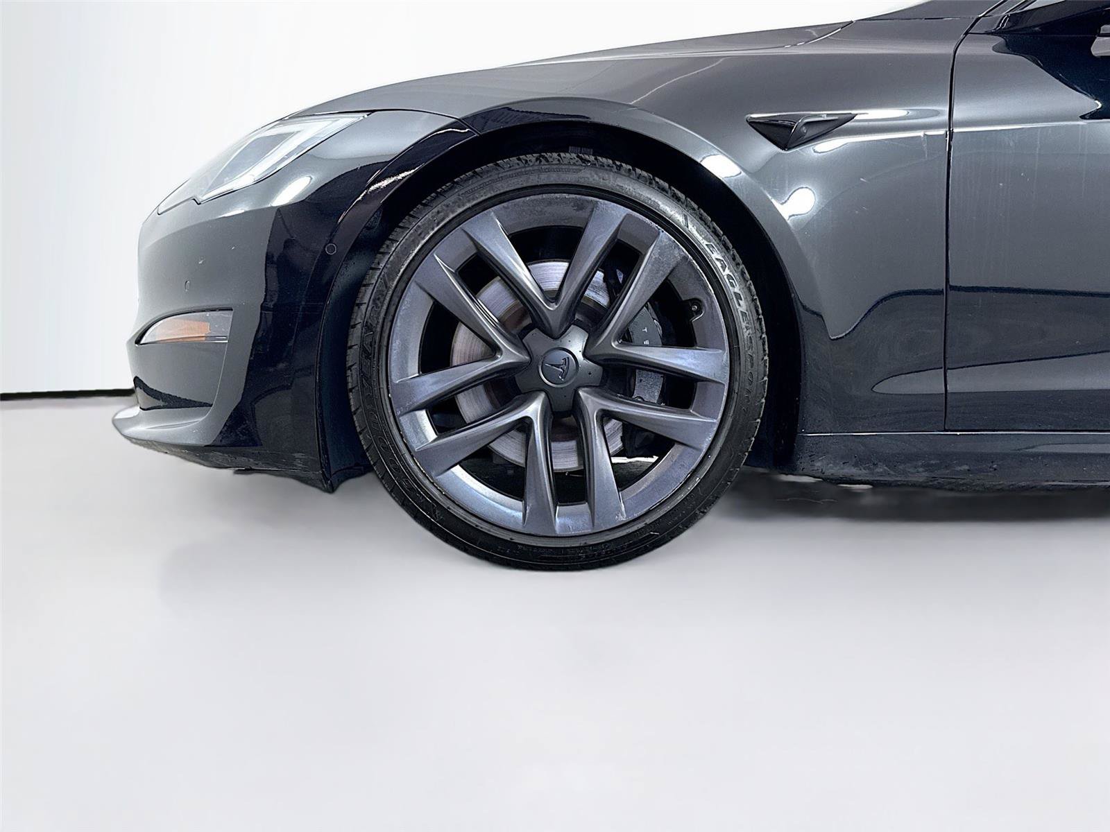 Used 2022 Tesla Model S AWD/4WD image 10