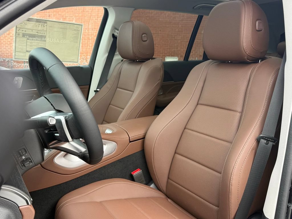 New 2025 Mercedes-Benz GLS 450 4MATIC image 16