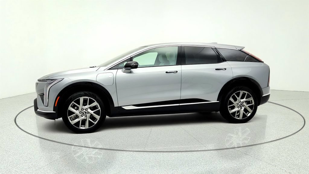 Used 2026 Cadillac Optiq Luxury 1 RWD image 8