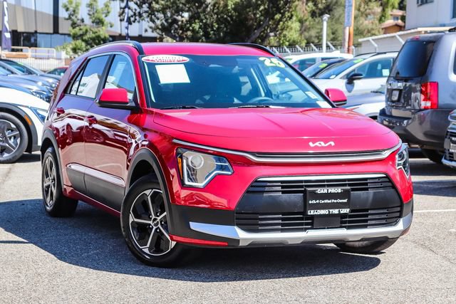 Certified 2025 Kia Niro EX FWD image 2