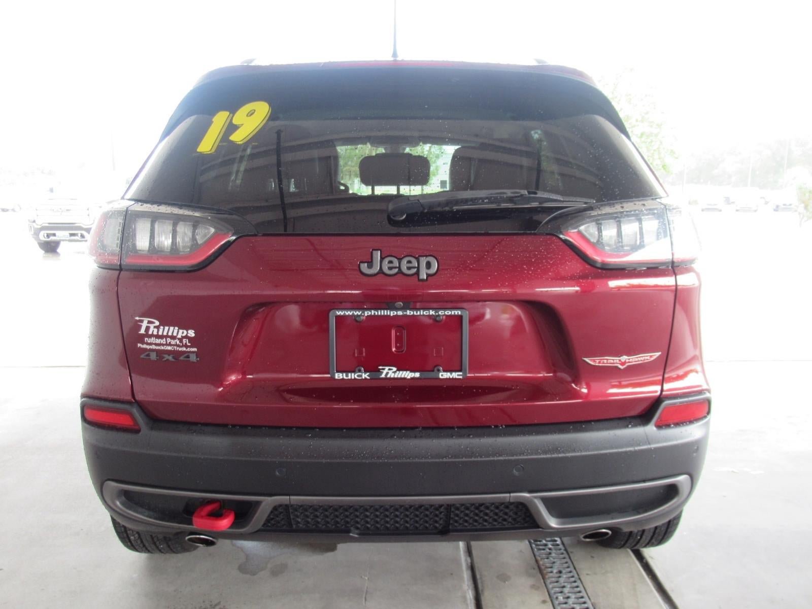 Used 2019 Jeep Cherokee Trailhawk w/ Comfort/Convenience Group AWD/4WD image 6