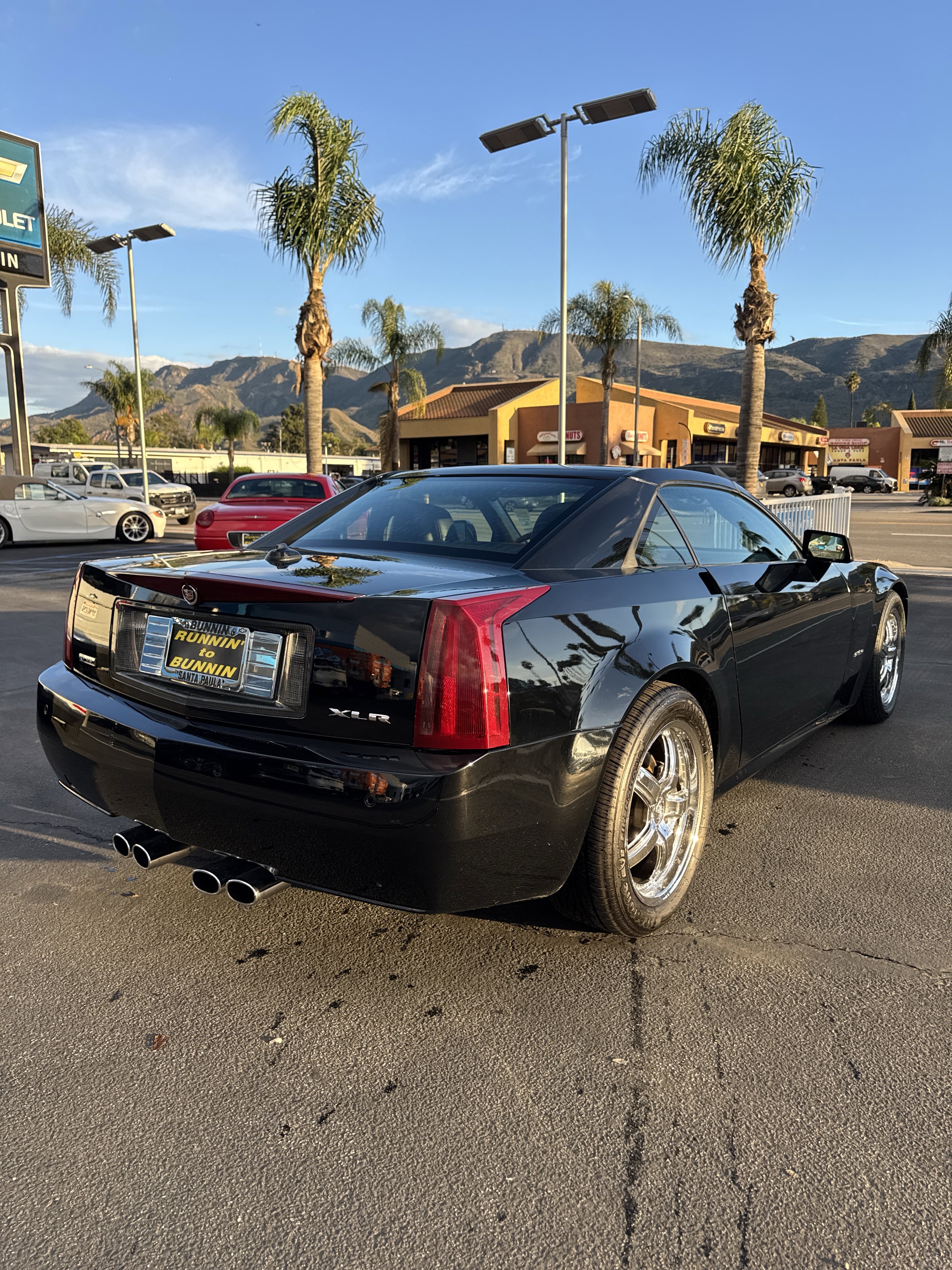 Used 2004 Cadillac XLR image 3
