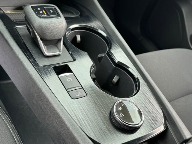 Used 2023 Nissan Rogue S image 21