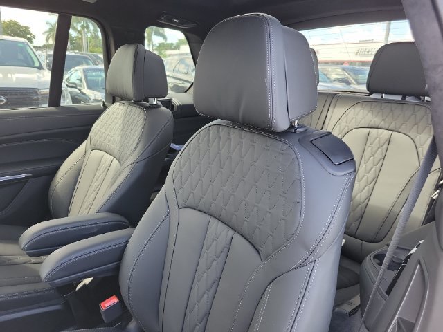Used 2024 BMW X7 M60i w/ Executive Package AWD/4WD image 12