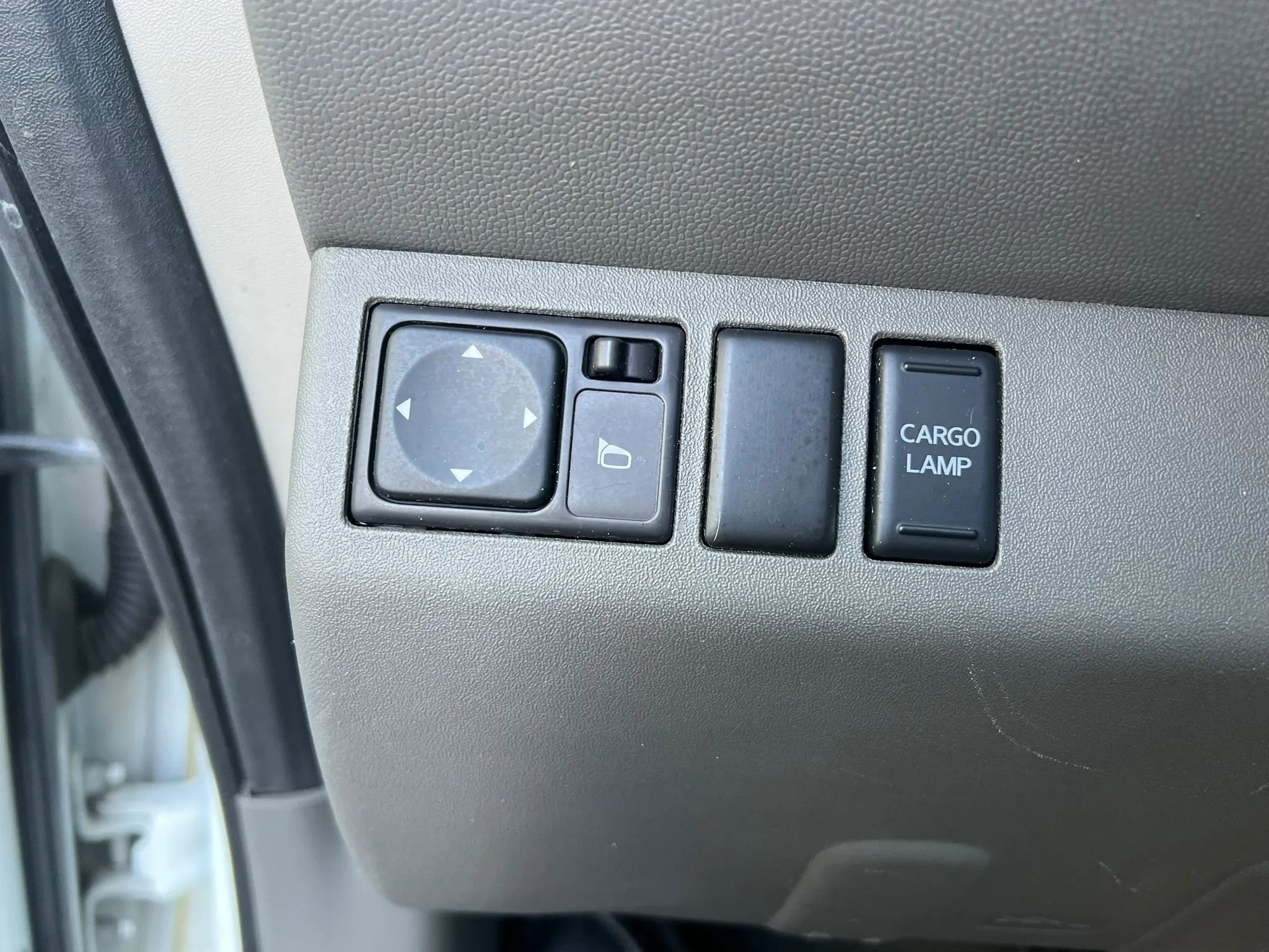 Used 2014 Nissan Frontier SV w/ SV Value Truck Package RWD image 14