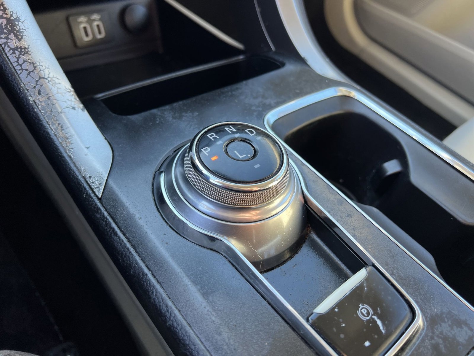 Used 2020 Ford Fusion SE image 21