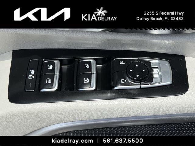 Used 2022 Kia Telluride S FWD image 18