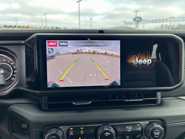 Used 2025 Jeep Gladiator Rubicon image 32