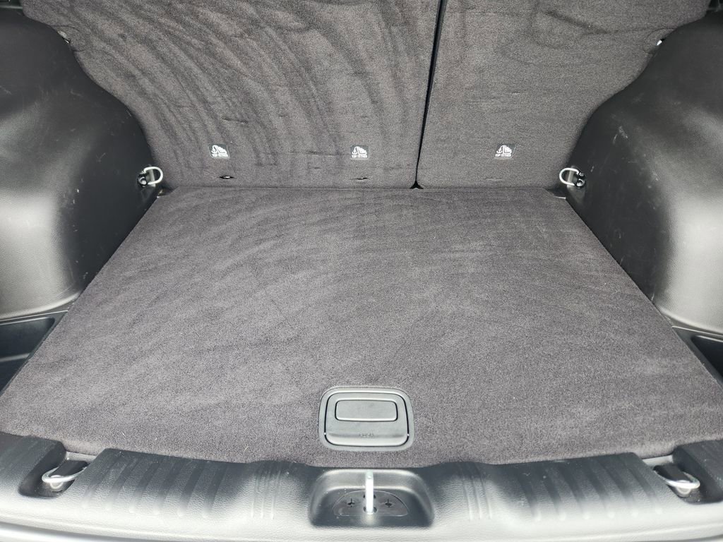 Used 2025 Jeep Compass Latitude AWD/4WD image 31