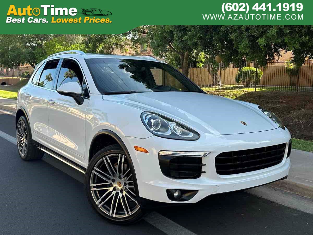 Used 2016 Porsche Cayenne AWD/4WD image 1