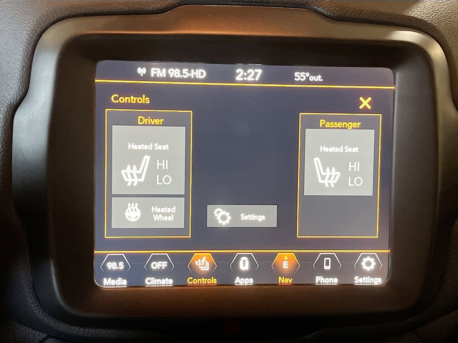 Used 2023 Jeep Renegade Limited image 21