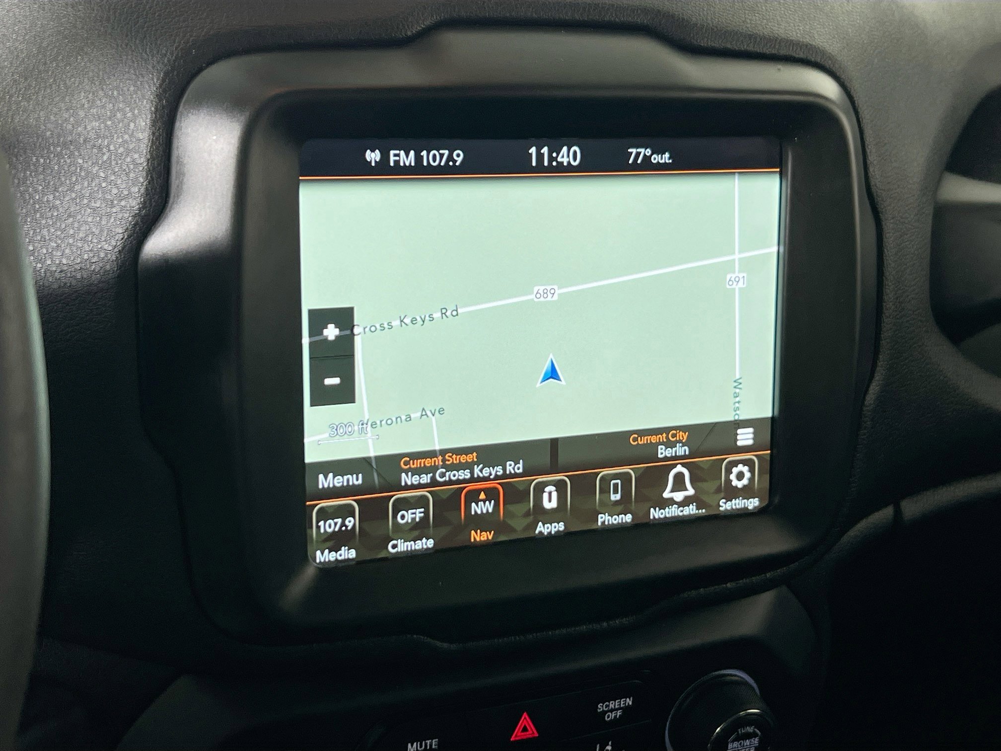 Used 2022 Jeep Renegade Altitude w/ Sun/Sound Group image 13