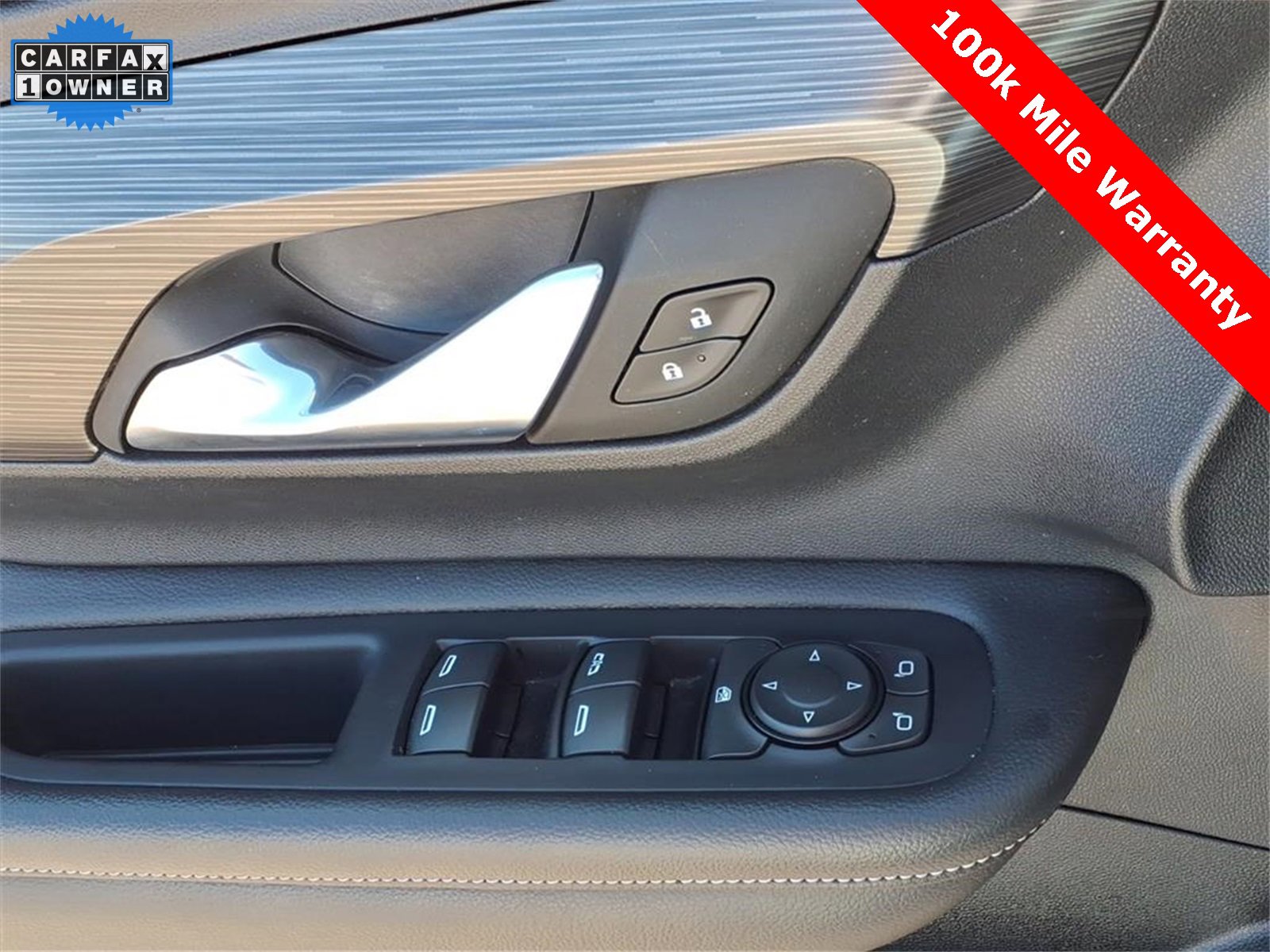 Used 2023 GMC Terrain SLE w/ Driver Convenience Package image 25