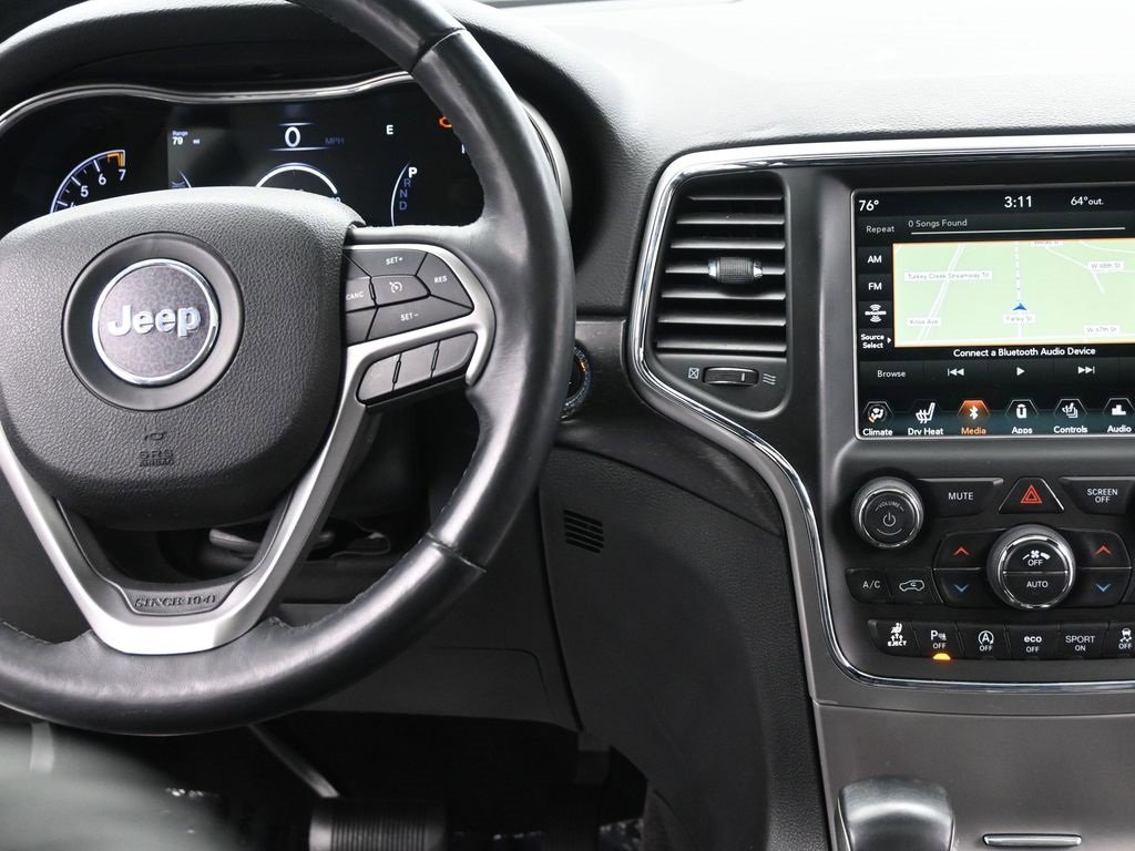 Used 2018 Jeep Grand Cherokee Altitude image 13