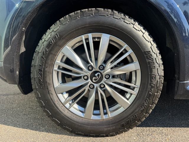 Used 2021 INFINITI QX80 Luxe w/ All-Season Package image 8