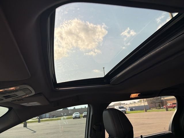 Used 2024 Toyota Sienna XLE Woodland Edition w/ Protection Package (TMS) image 6