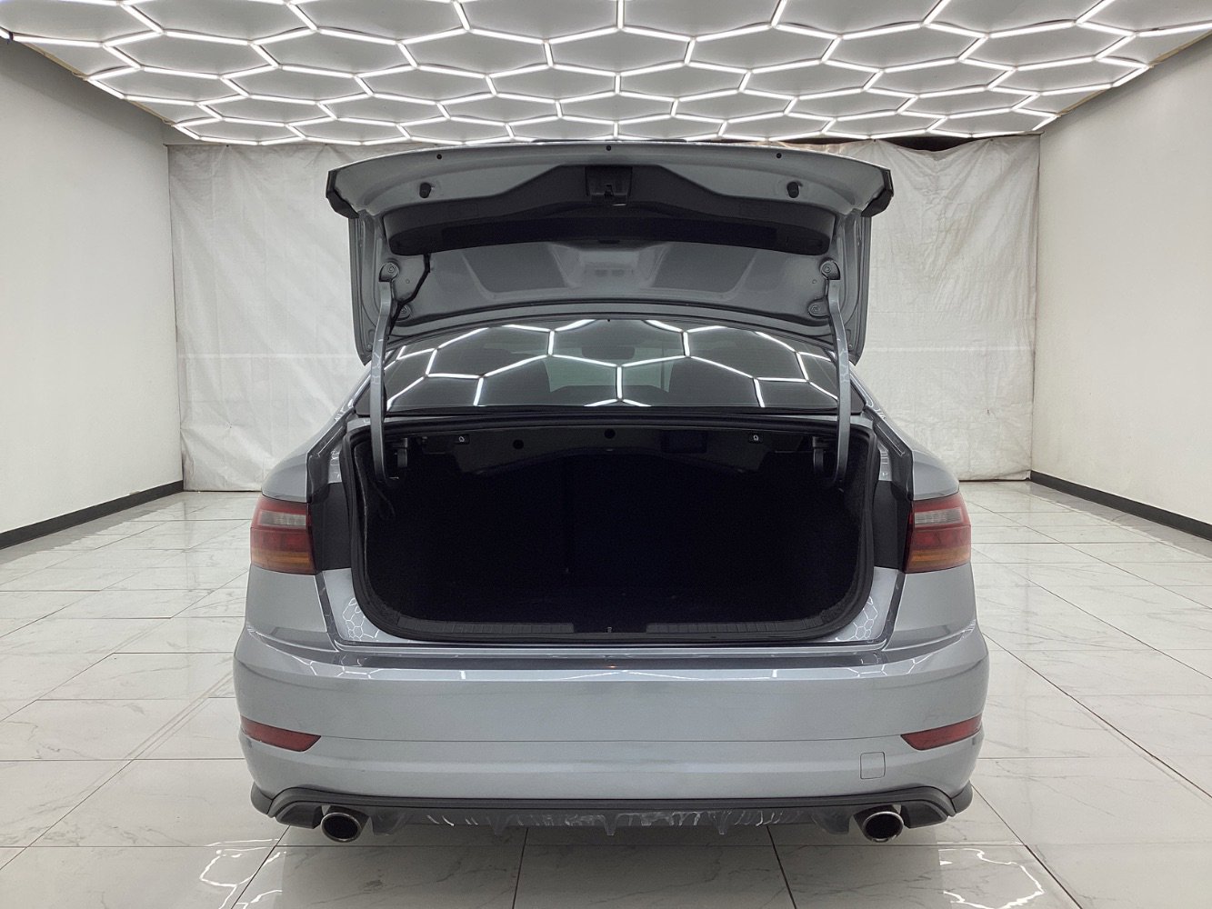 Used 2019 Volkswagen Jetta GLI image 41