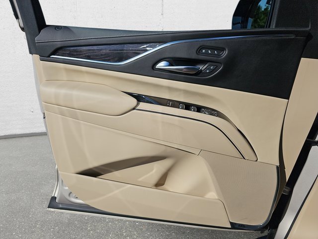 Used 2021 Cadillac Escalade Premium Luxury w/ Driver Assist Tech Package image 29