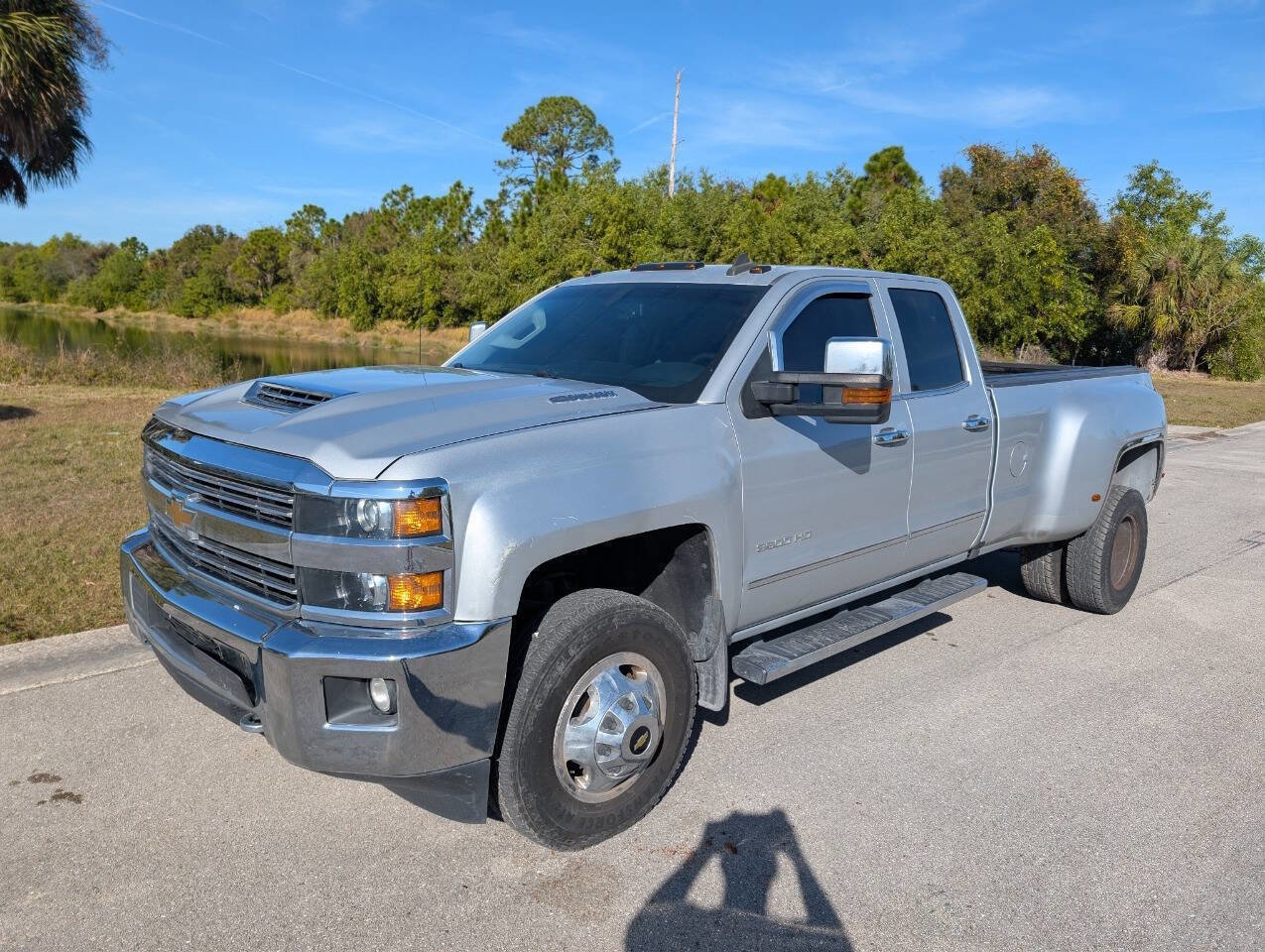 Used 2017 Chevrolet Silverado 3500 LT w/ LT Convenience Package image 2