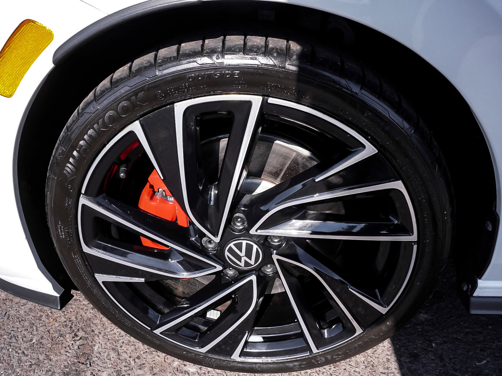 Used 2024 Volkswagen GTI Autobahn image 8