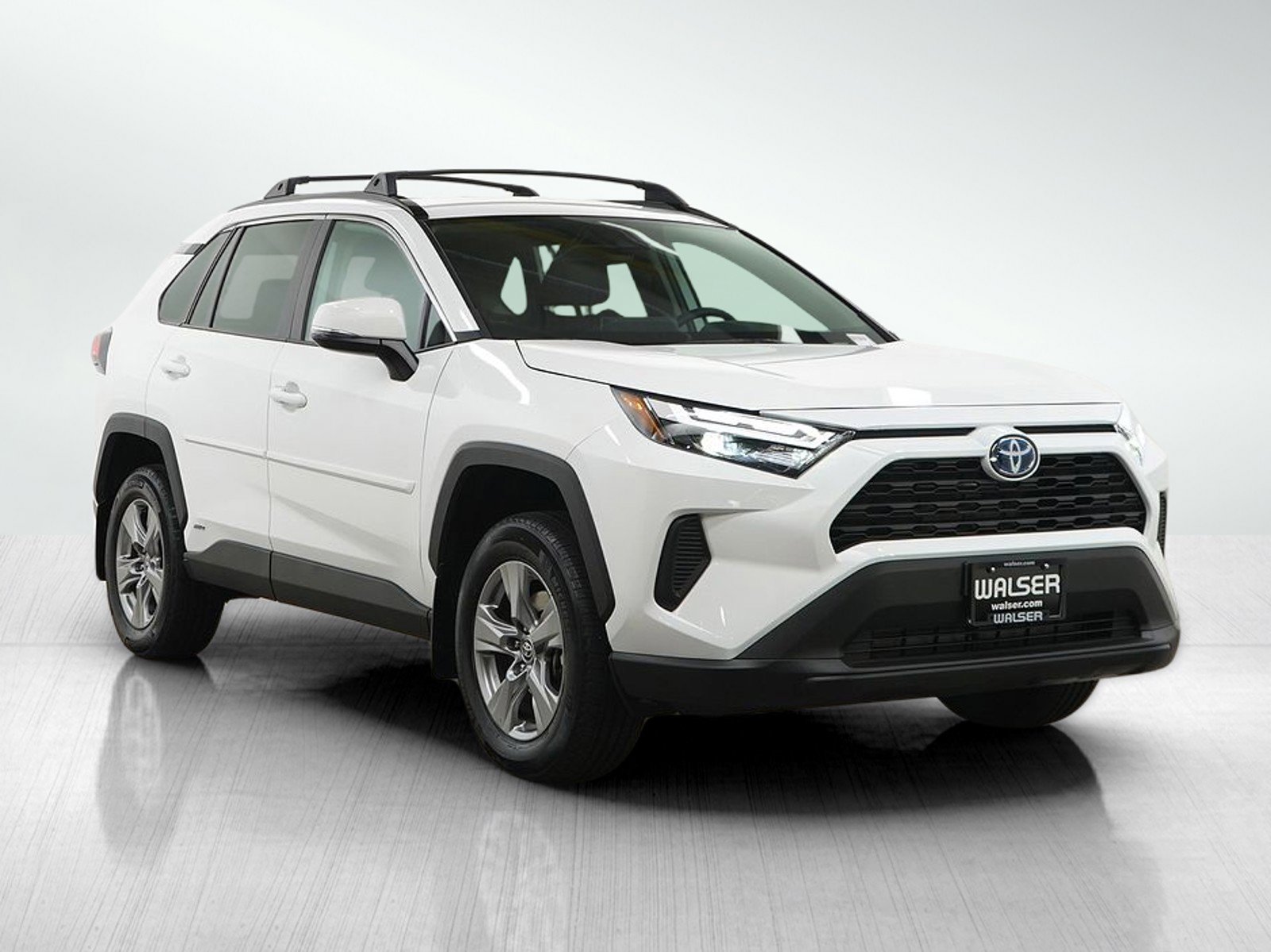 Used 2024 Toyota RAV4 XLE AWD/4WD image 7