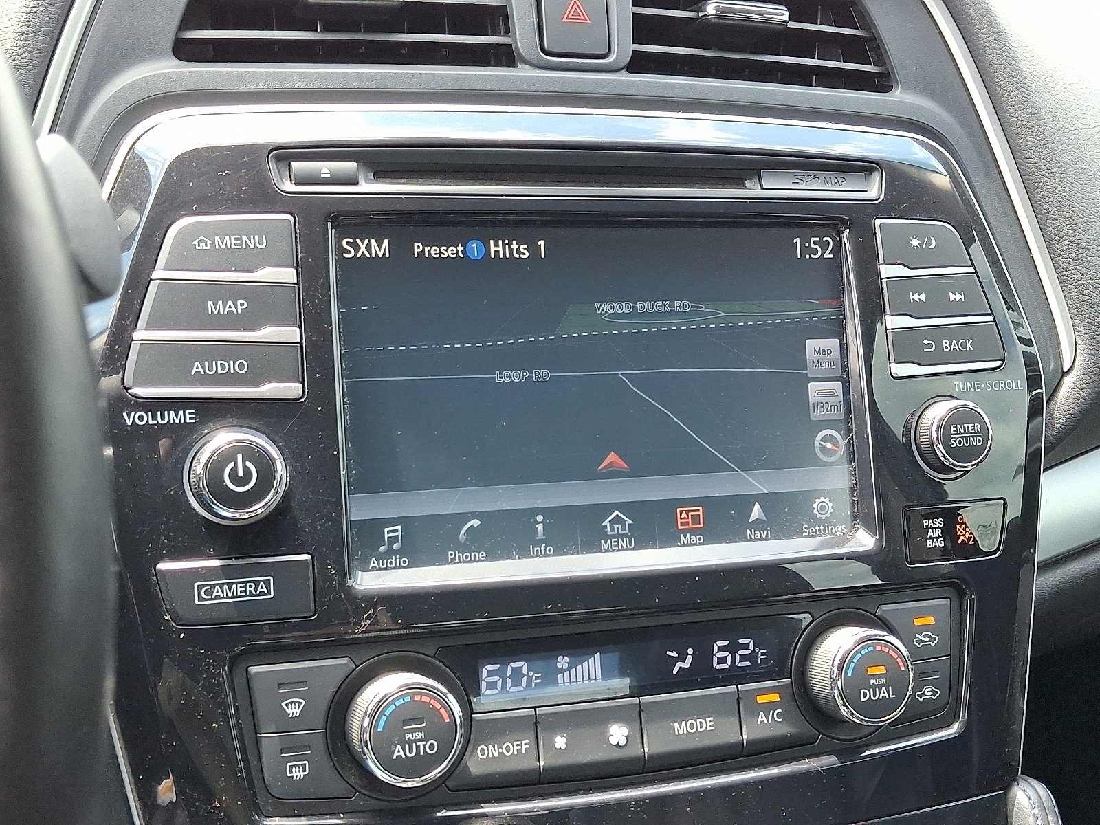 Used 2016 Nissan Maxima SR FWD image 17