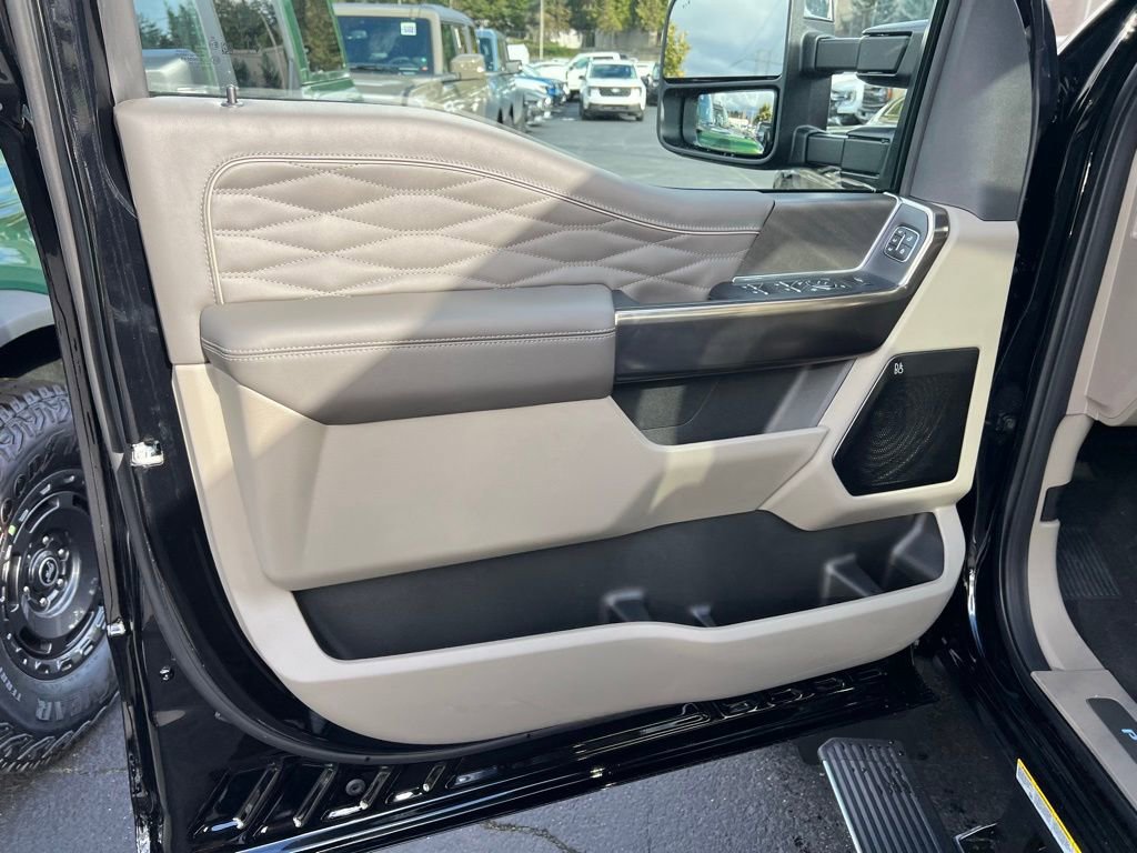 New 2026 Ford F450 Platinum w/ Platinum Plus Package image 10