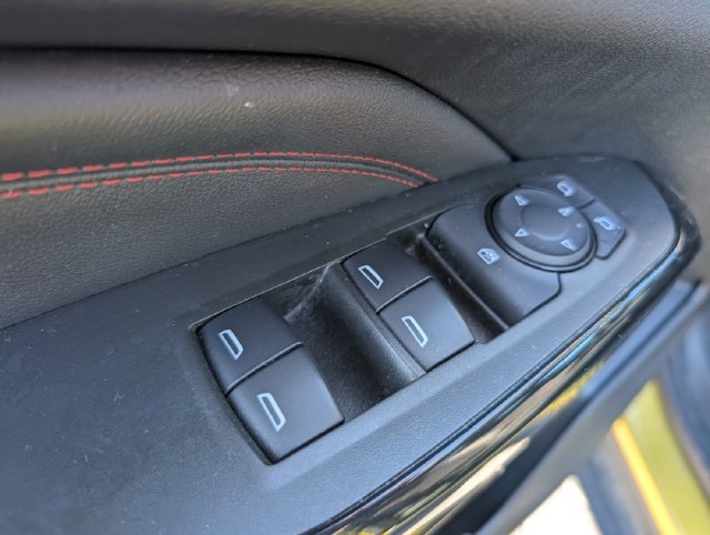 Used 2025 Chevrolet Trax RS w/ Driver Confidence Package FWD image 13