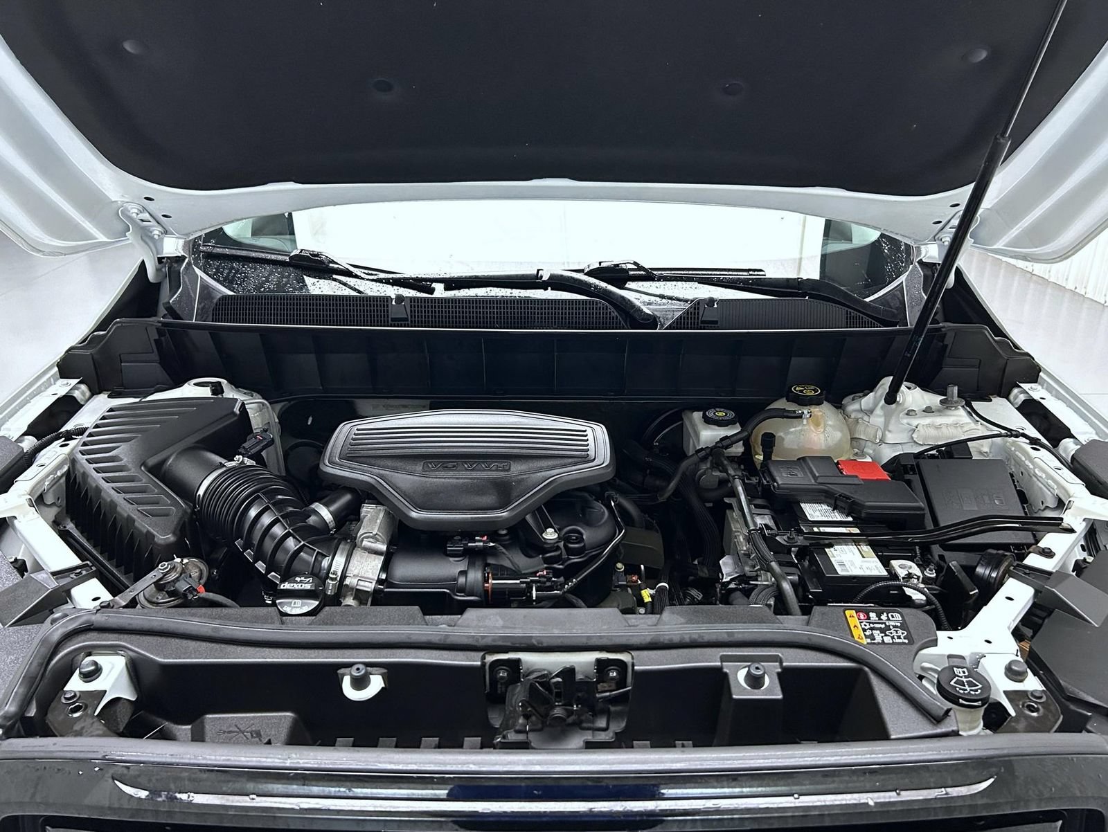 Used 2019 GMC Acadia SLT w/ Black Edition AWD/4WD image 25