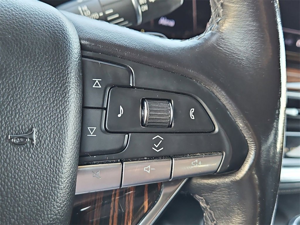 Certified 2021 Cadillac Escalade ESV Premium Luxury image 11