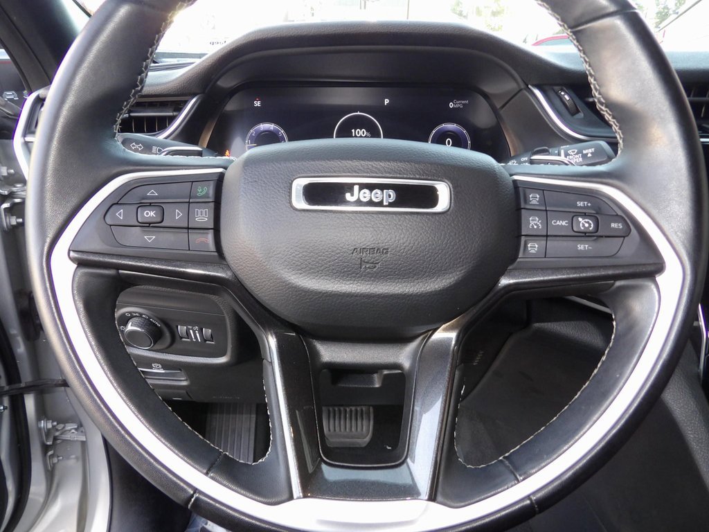 Used 2022 Jeep Grand Cherokee Altitude image 13