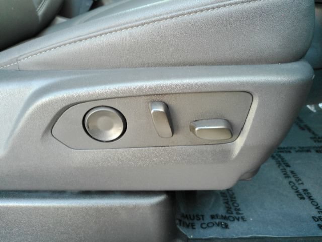 Used 2026 Chevrolet Tahoe LT RWD image 22